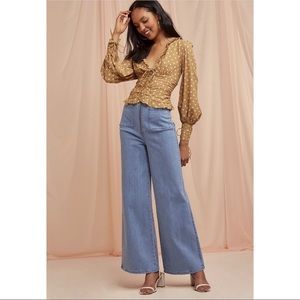 Finders Keepers| Rosie Top-Tan and nude spot